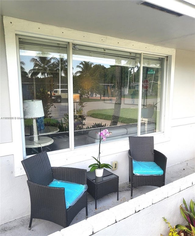 4 of 76 - 3730 Sw 47th Ct, Dania Beach, FL