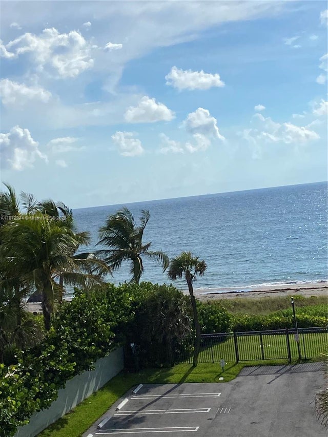 4 of 37 - 2565 S Ocean Blvd 205n, Highland Beach, FL