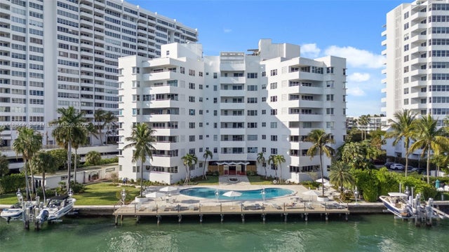 2 of 42 - 16 Island Ave 7c, Miami Beach, FL