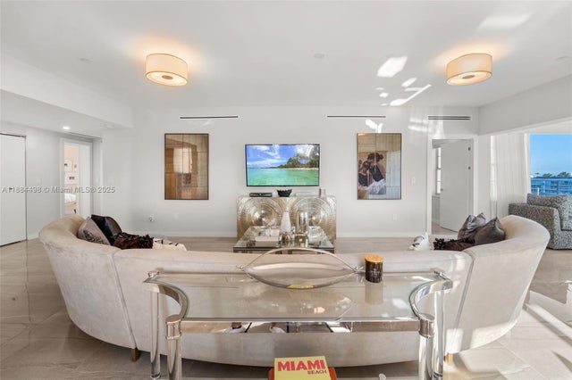 3 of 42 - 16 Island Ave 7c, Miami Beach, FL