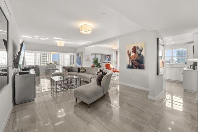 5 of 42 - 16 Island Ave 7c, Miami Beach, FL