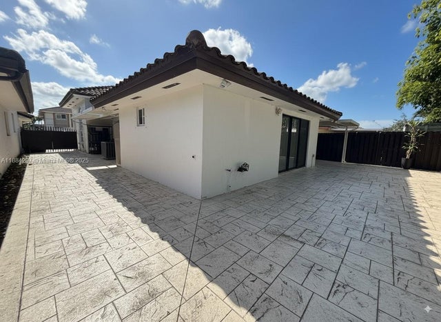 3 of 31 - 3461 Sw 154th Ct, Miami, FL