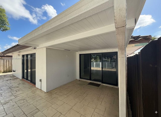 5 of 31 - 3461 Sw 154th Ct, Miami, FL