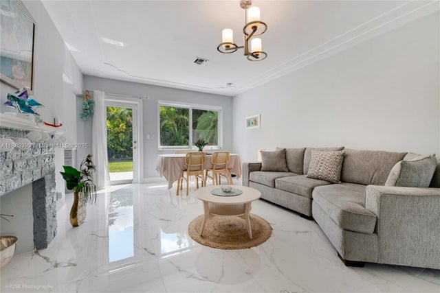 3 of 15 - 833 Tangier St, Coral Gables, FL