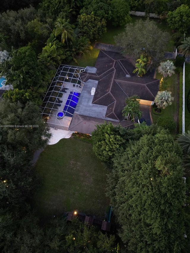 3 of 27 - 10524 Sw 60th Ave, Pinecrest, FL
