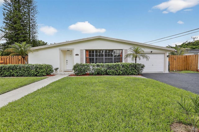 1 of 37 - 5260 Redwood Ct, Plantation, FL