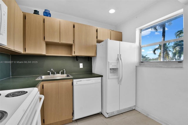 5 of 26 - 618 Euclid Ave 303, Miami Beach, FL