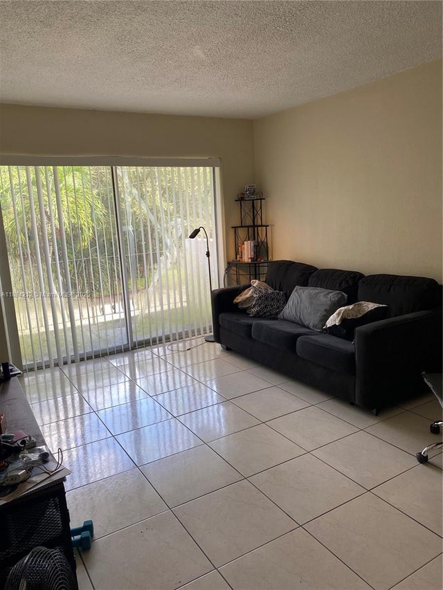 5 of 14 - 1090 Ne 129th St 205, North Miami, FL
