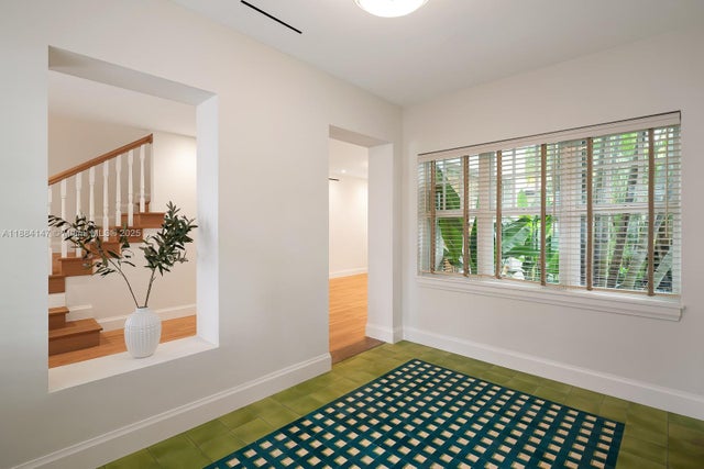 4 of 28 - 1515 Sw 10th St, Miami, FL