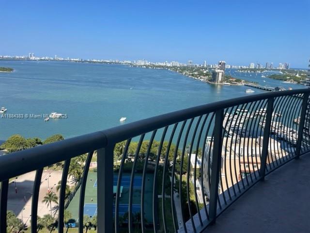 1 of 32 - 1750 N Bayshore Dr 2201, Miami, FL