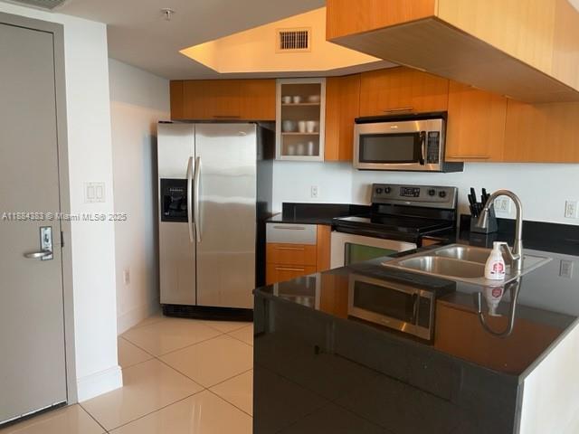 2 of 32 - 1750 N Bayshore Dr 2201, Miami, FL