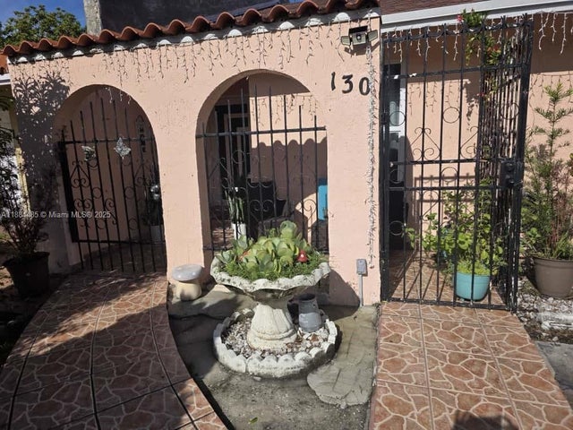 2 of 10 - 130 Sw 115th Ave, Sweetwater, FL