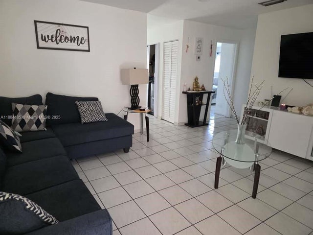 3 of 10 - 130 Sw 115th Ave, Sweetwater, FL