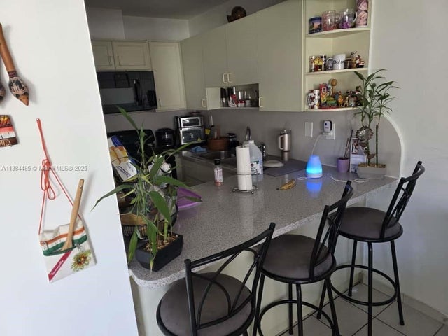 4 of 10 - 130 Sw 115th Ave, Sweetwater, FL