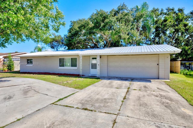 3 of 30 - 2706 Kingswood Drive, Sebring, FL