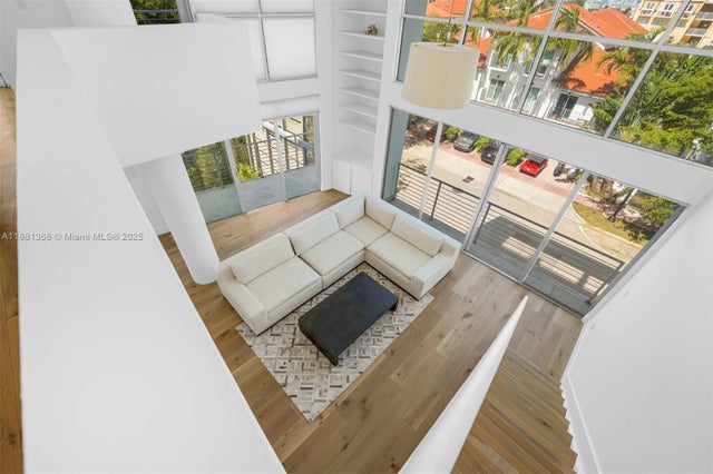 2 of 17 - 221 Jefferson Ave 10, Miami Beach, FL