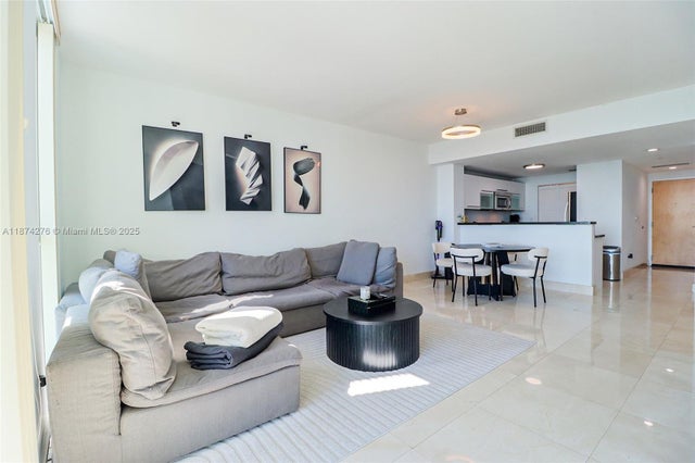 3 of 27 - 253 Ne 2nd St 1907, Miami, FL