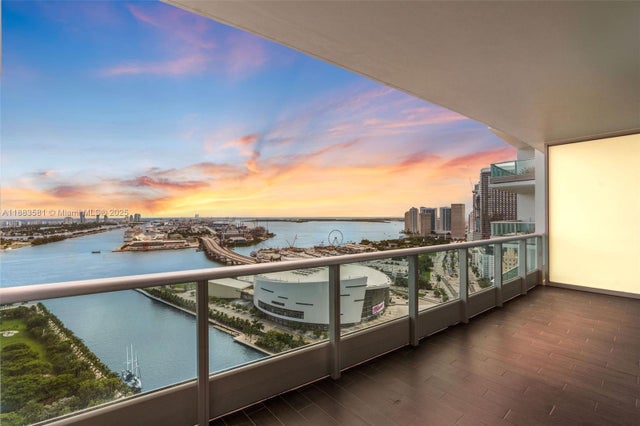 1 of 42 - 900 Biscayne Blvd 3502, Miami, FL