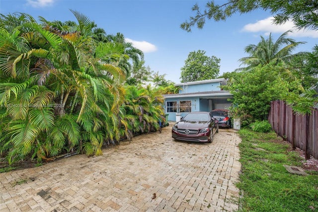 2 of 34 - 1643 Ne 8th Ave, Fort Lauderdale, FL