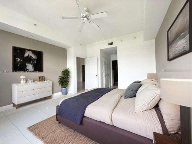 2 of 19 - 3001 Ne 185th St 411, Aventura, FL