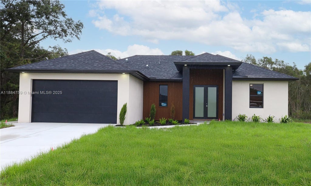 607 Pelee Ave, Lehigh Acres