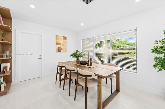 5 of 29 - 6320 Sw 62nd Ter, South Miami, FL