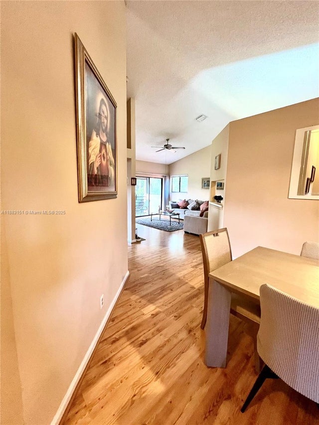 4 of 30 - 10 Via De Casas Sur 205, Boynton Beach, FL