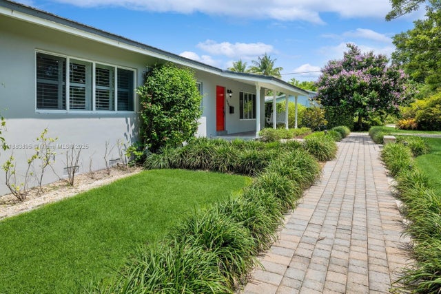 4 of 36 - 10300 Sw 59th Ave, Pinecrest, FL
