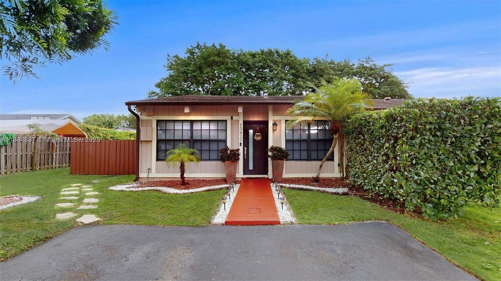 13417 Sw 101st Ln, Miami