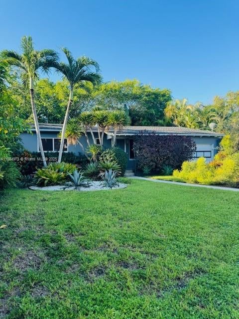 2 of 22 - 8501 E Dixie Hwy, Miami, FL