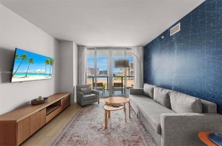 Photo of Listing #A11884156