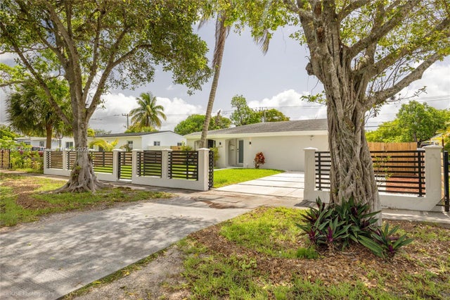 1 of 33 - 12245 Nw 2nd Ave, North Miami, FL