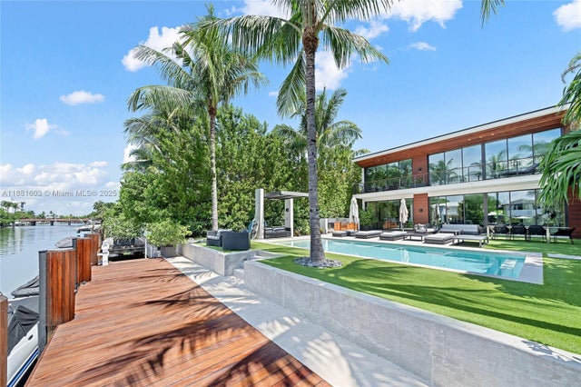 4 of 52 - 4510 Prairie Ave, Miami Beach, FL