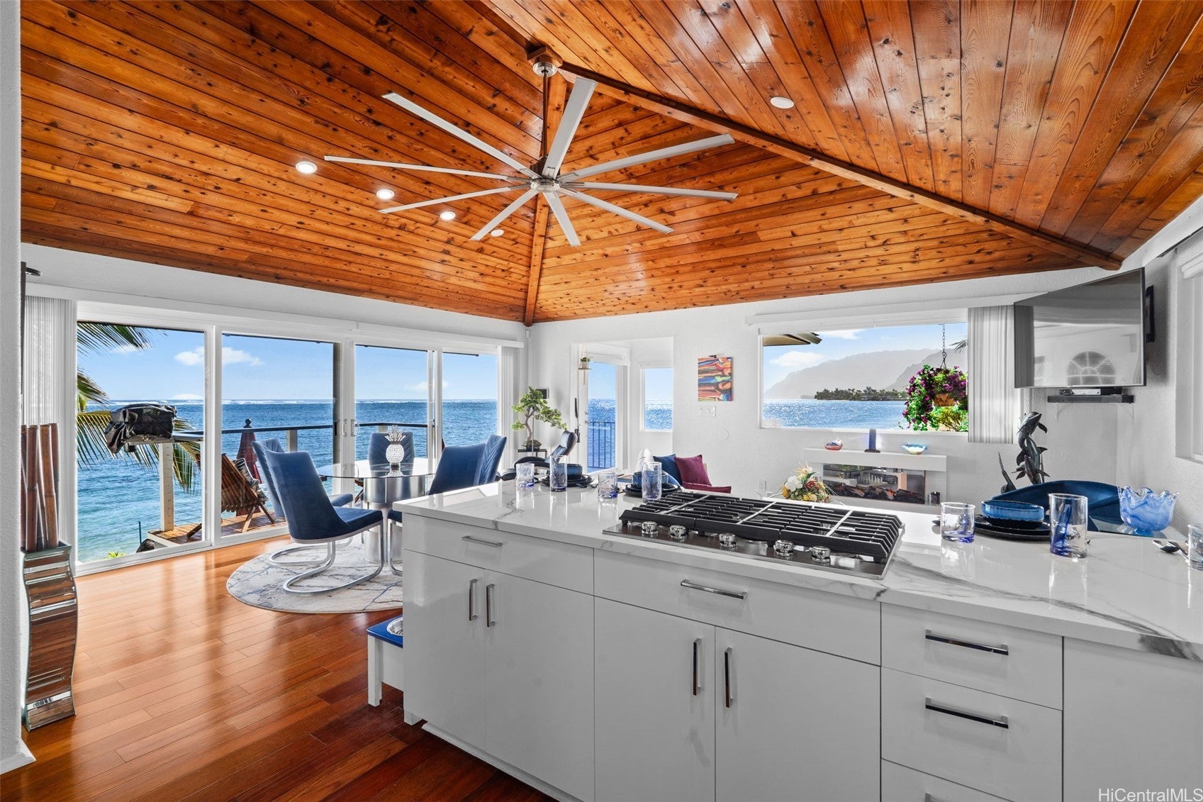 Photo of Listing #202521158