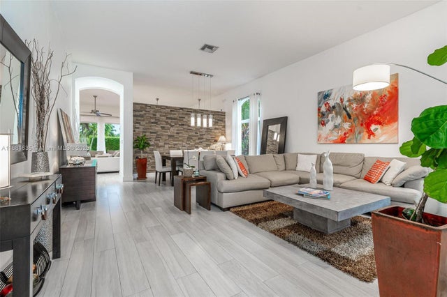 5 of 54 - 1601 Nw 143rd Ter, Pembroke Pines, FL
