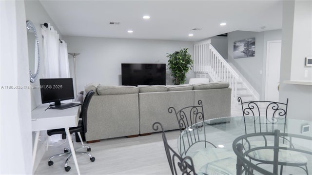 3 of 40 - 11100 Sw 17th Mnr, Davie, FL