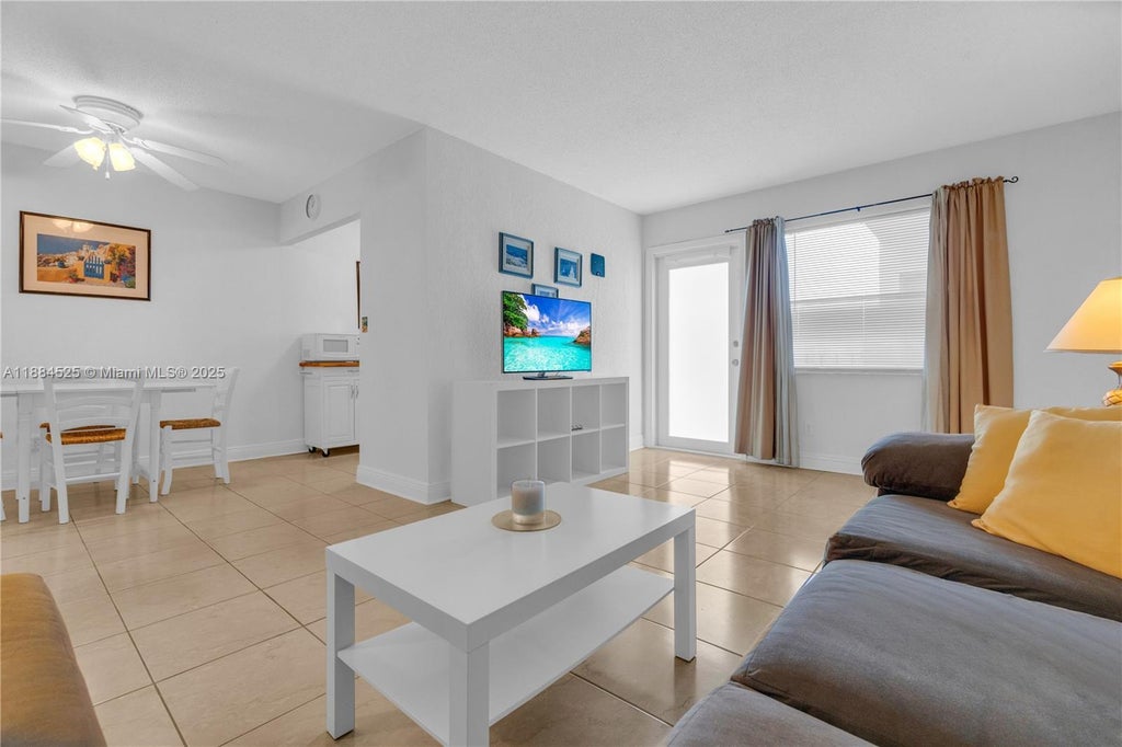 1750 Jefferson St 502, Hollywood