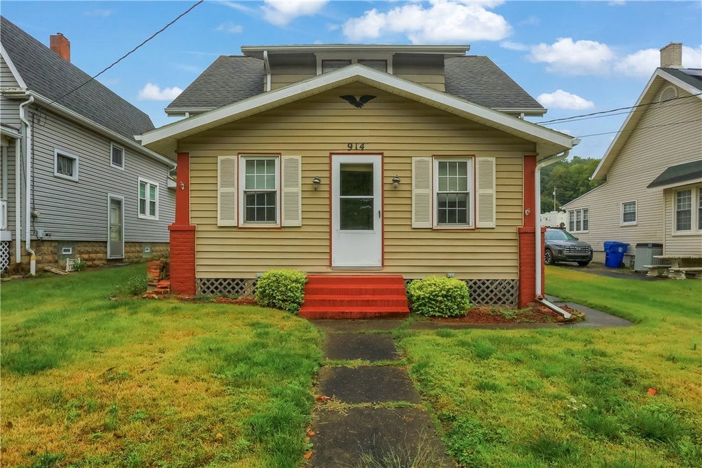 914 Woodside Avenue, Ellwood City