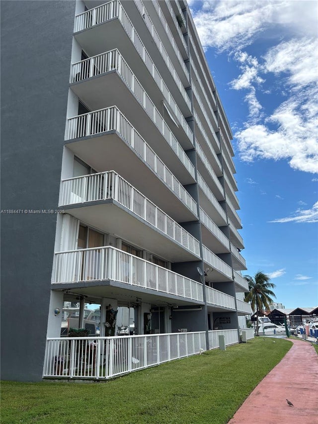 3 of 21 - 1800 Nw 24th Ave 208, Miami, FL