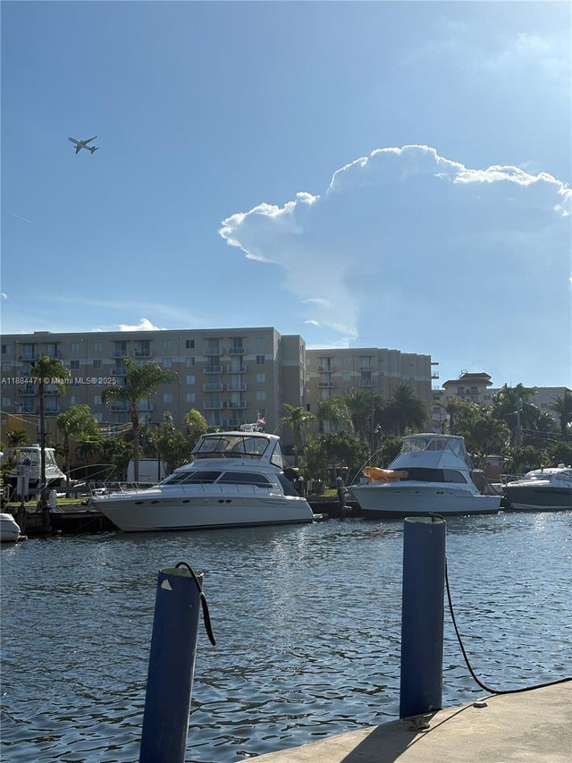 4 of 21 - 1800 Nw 24th Ave 208, Miami, FL