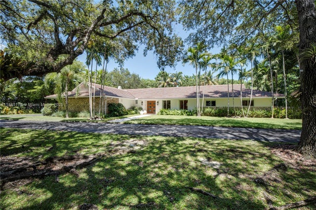 2 of 38 - 11905 Sw 67th Ave, Pinecrest, FL