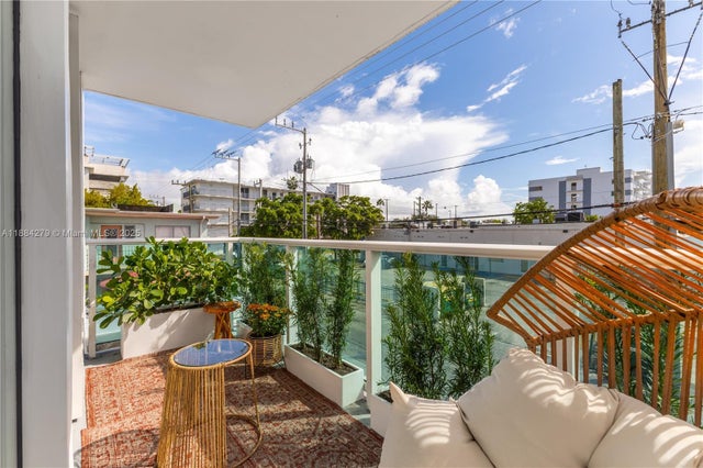 5 of 30 - 1035 West Ave 204, Miami Beach, FL