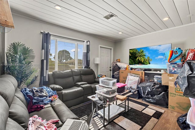 4 of 13 - 7823 Loomis St, Other, FL