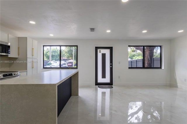 4 of 20 - 1781 Nw 94th St, Miami, FL