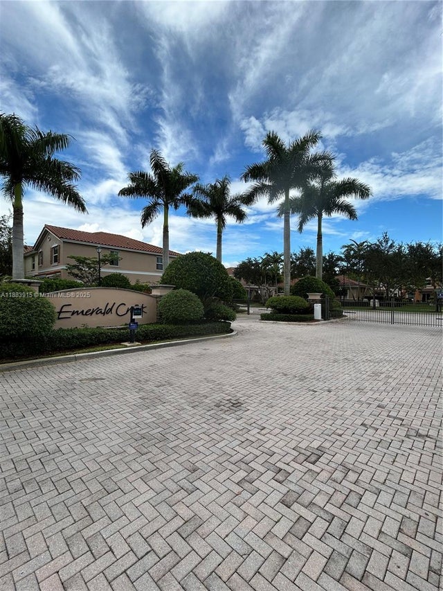 2 of 21 - 12434 Emerald Creek Mnr, Plantation, FL