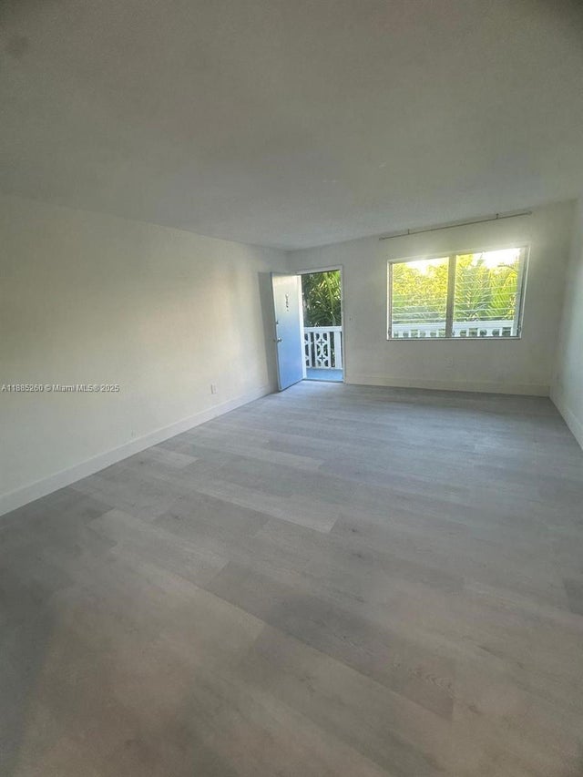 5 of 11 - 1120 102nd St 15, Bay Harbor Islands, FL