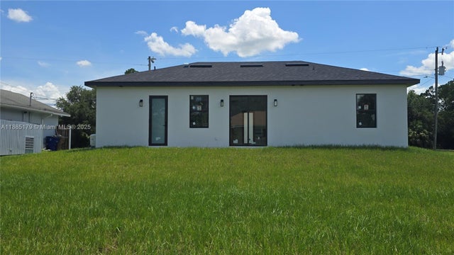 3 of 27 - 939 Sentinela Blvd, Lehigh Acres, FL