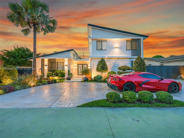 1 of 72 - 8761 Sw 56th St, Miami, FL