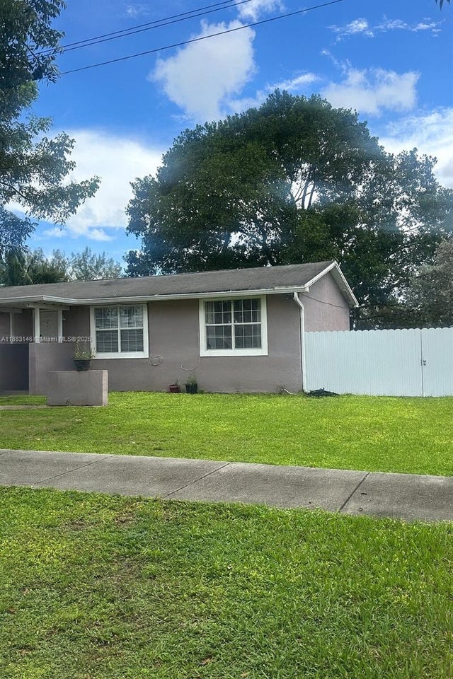 2 of 2 - 9571 Nw 13th Ave, Miami, FL