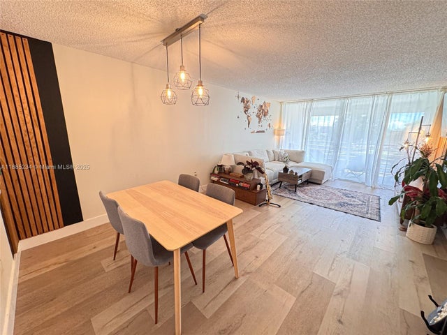 4 of 28 - 9410 Poinciana Pl 405, Davie, FL